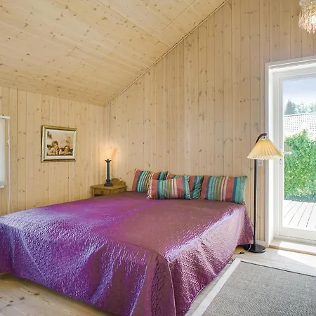 3 Bedroom Beach Front Home In Aabenraa Aabenraa
